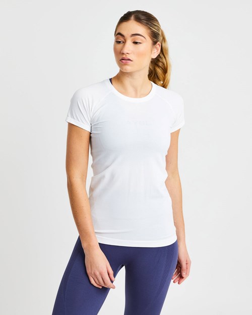 AYBL Embrace Seamless T Shirt Wit | 6042839-ON