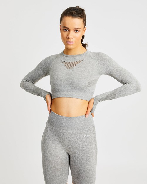 AYBL Motion Seamless Long Sleeve Crop Top Khaki | 6892054-DK