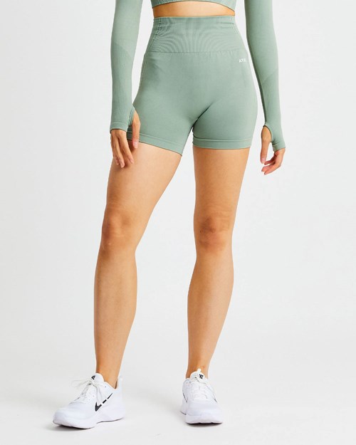 AYBL Balance V2 Seamless Shorts Olijfgroen Groen | 7213890-IG