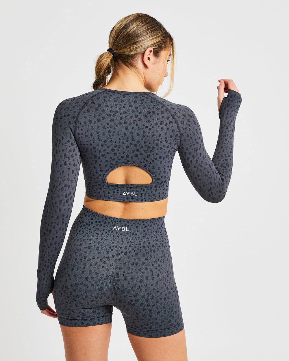 AYBL Evolve Speckle Seamless Long Sleeve Crop Top Charcoal | 7629305-BO