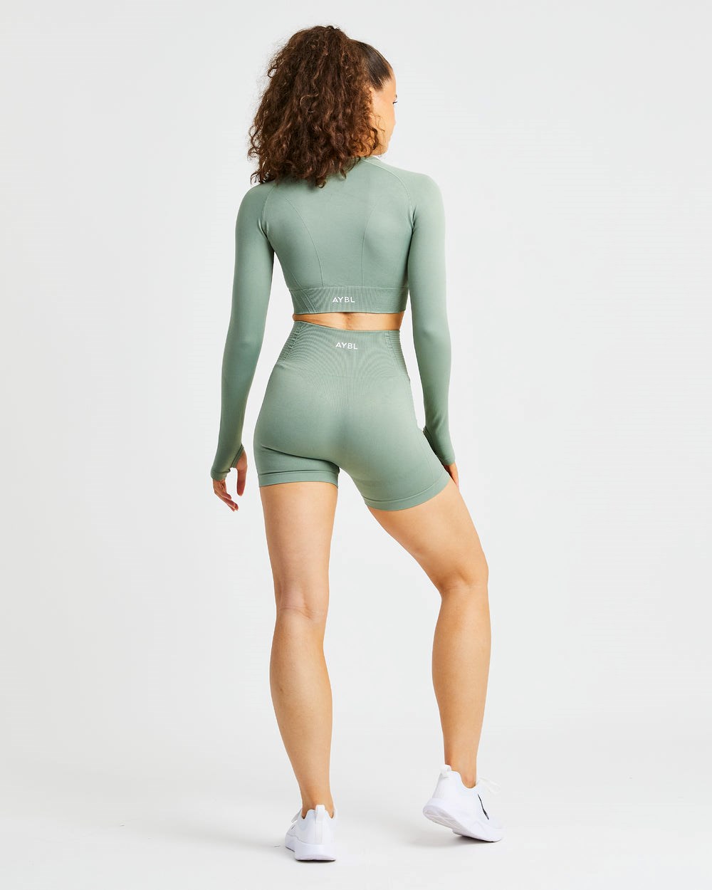 AYBL Balance V2 Seamless Long Sleeve Crop Top Olijfgroen Groen | 9304852-WK