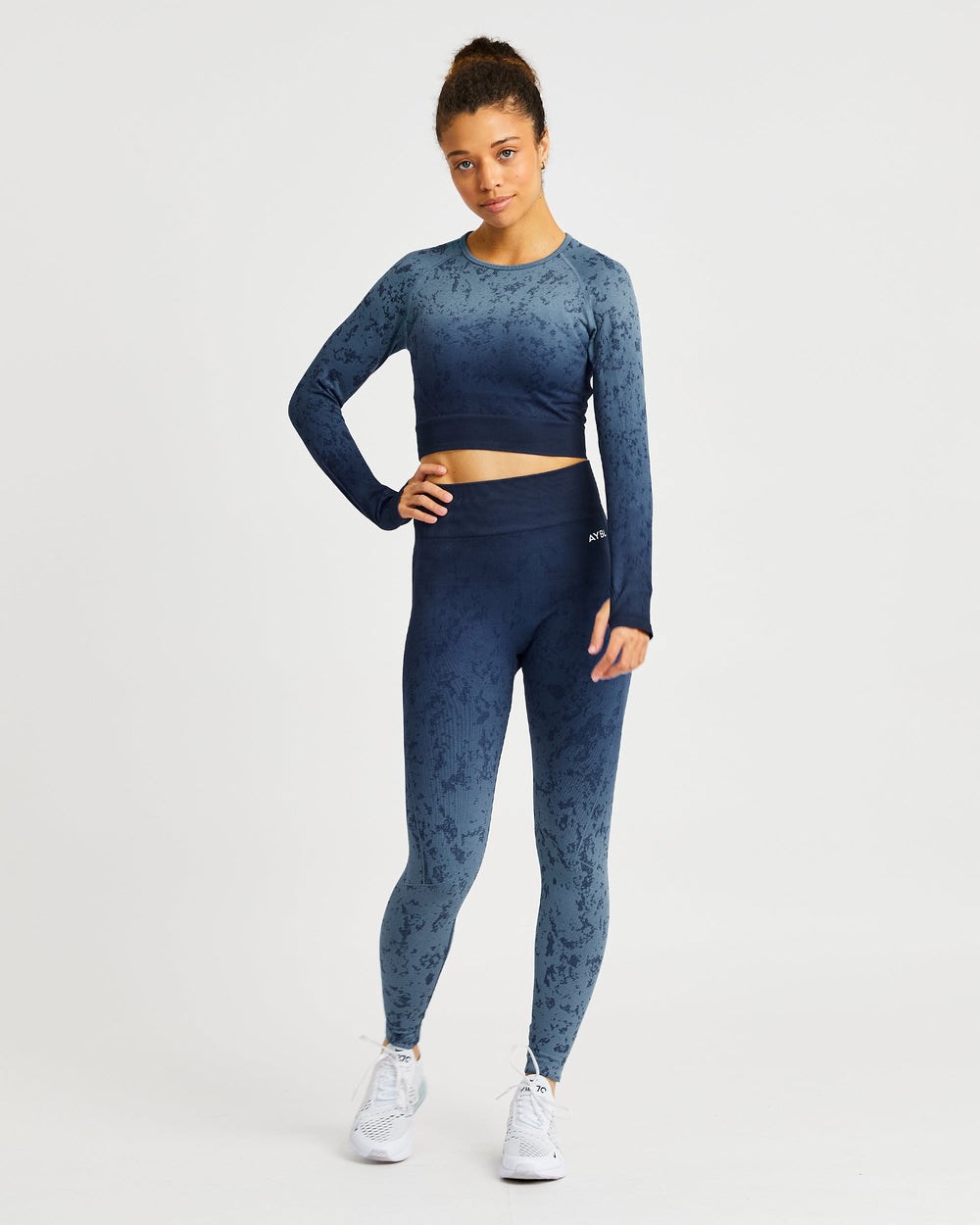 AYBL Flare Seamless Long Sleeve Crop Top Blauw | 9427815-XT