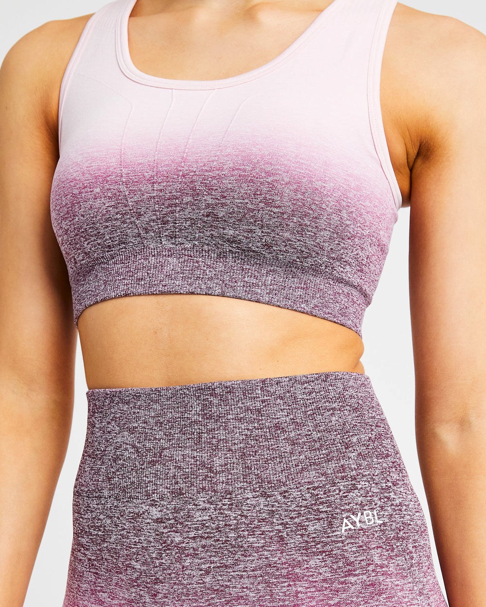 AYBL Pulse Ombré Seamless Sports Bra Plum | 5647190-MN