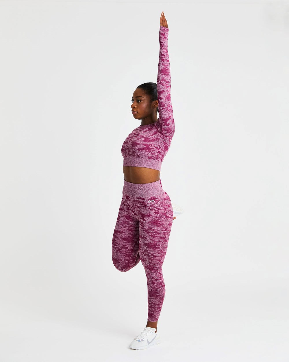 AYBL Evolve Camo Seamless Long Sleeve Crop Top Bordeaux | 7415968-ZC