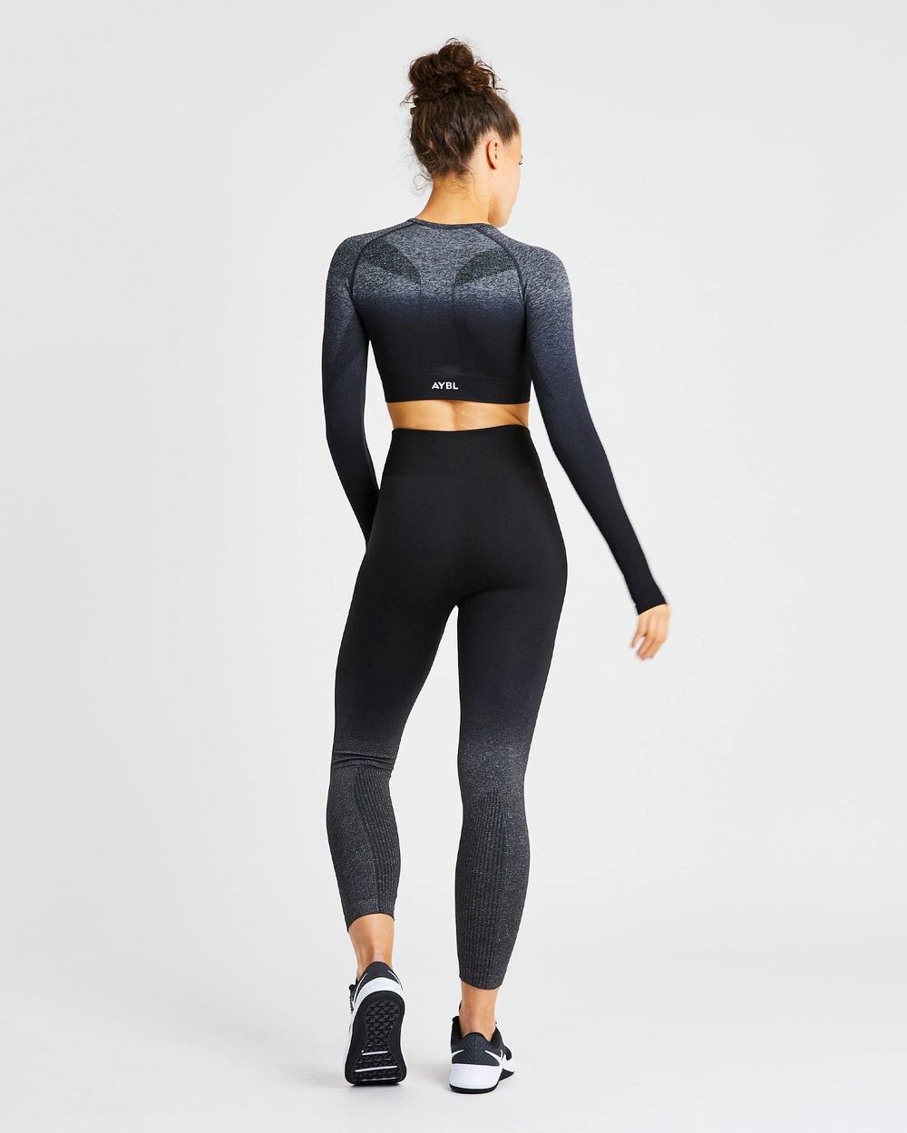 AYBL Pulse Ombré Seamless Long Sleeve Crop Top Black/Grey | 8517630-NY