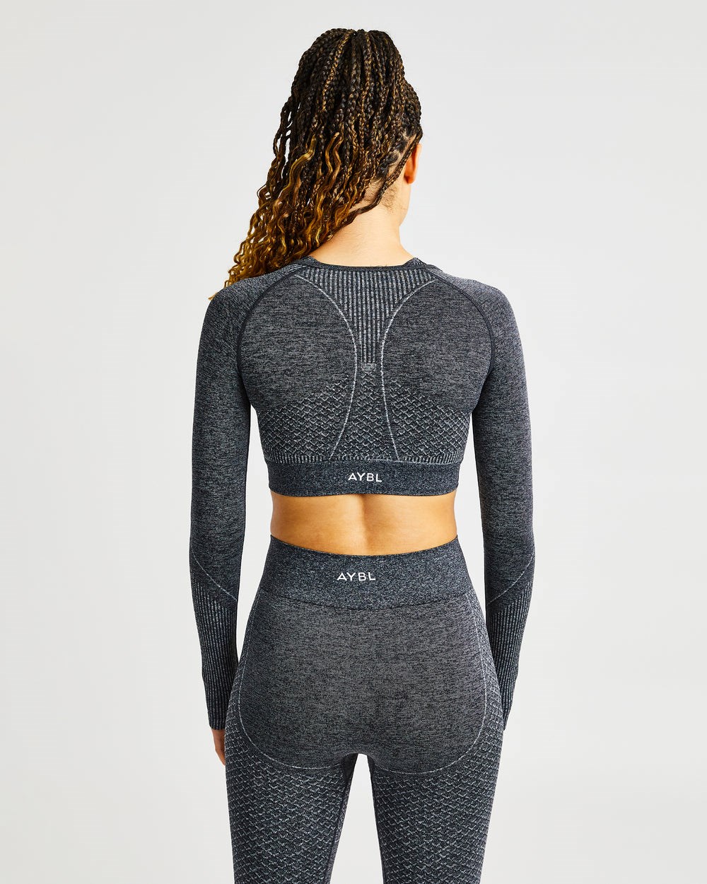 AYBL Impact Seamless Long Sleeve Crop Top Zwart | 8796041-QZ