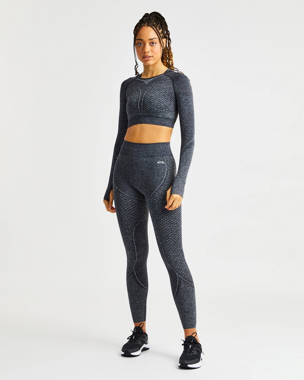 AYBL Impact Seamless Long Sleeve Crop Top Zwart | 8796041-QZ