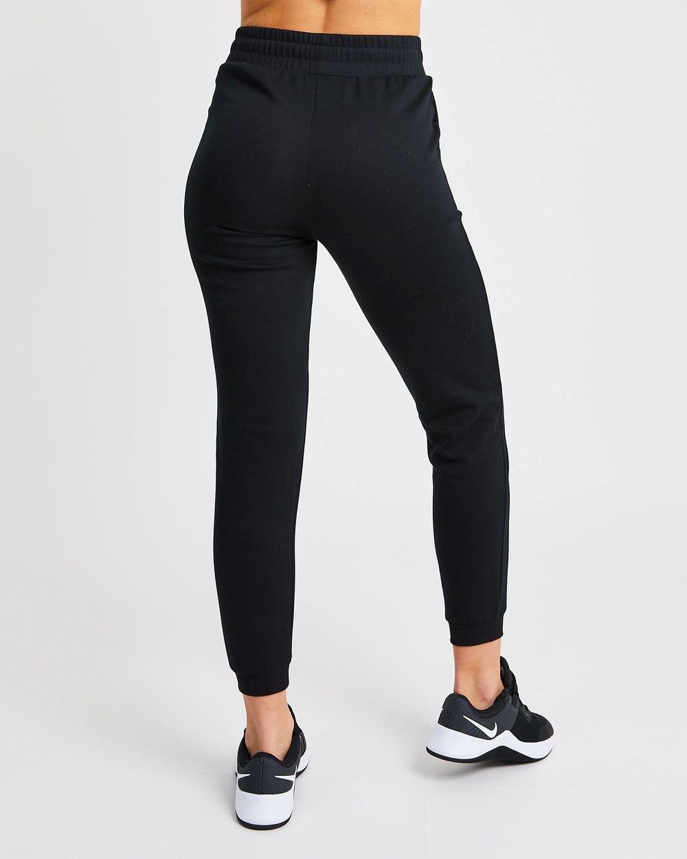 AYBL Everyday Joggers Zwart | 1864237-ZH