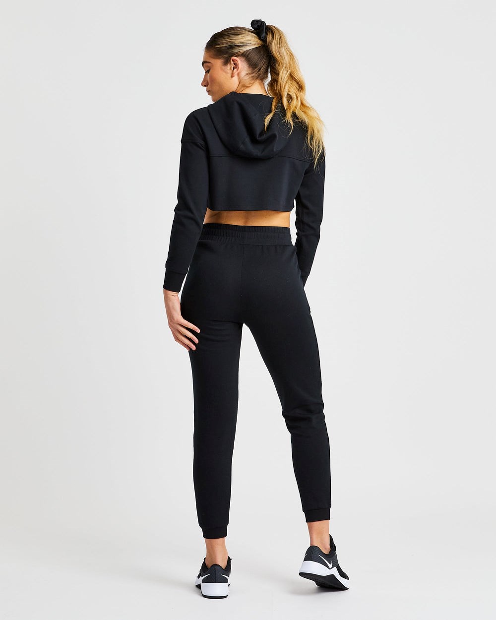 AYBL Everyday Joggers Zwart | 1864237-ZH