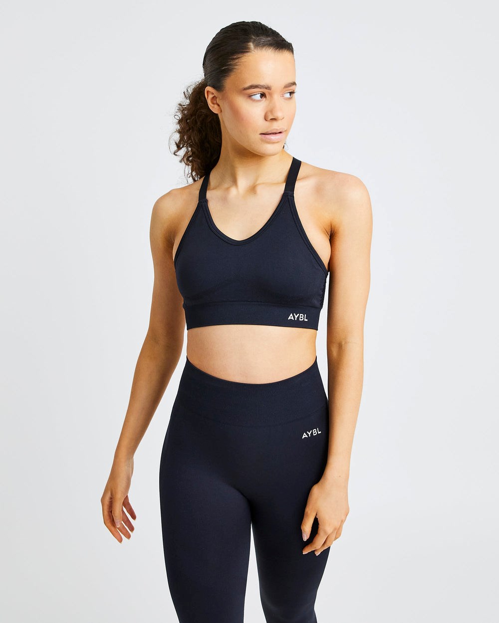 AYBL Reform Seamless Sports Bra Zwart | 7014968-MN