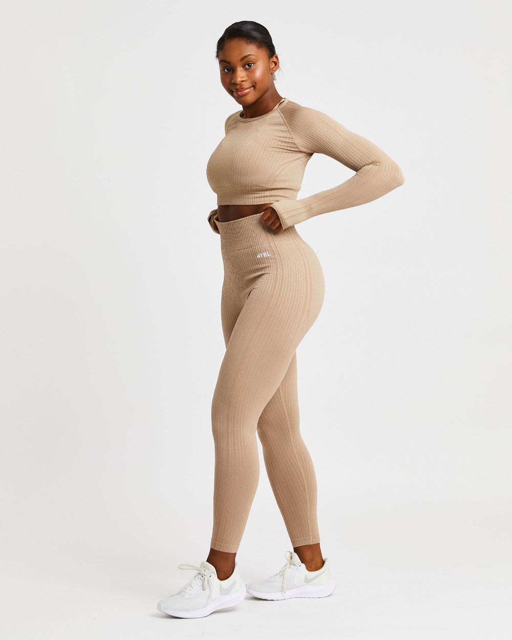 AYBL Luxe Seamless Long Sleeve Crop Top Mocha | 1089235-GM