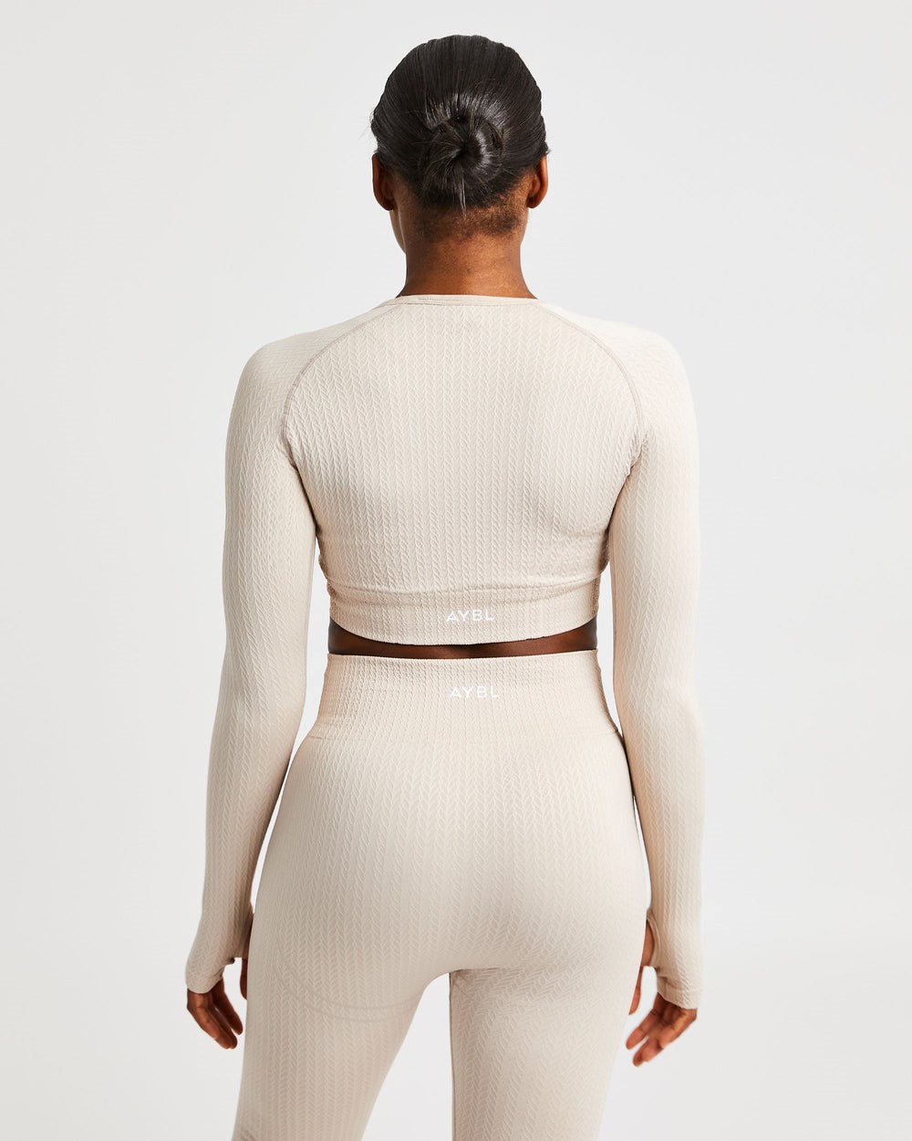 AYBL Luxe Seamless Long Sleeve Crop Top Sand | 5802679-HF