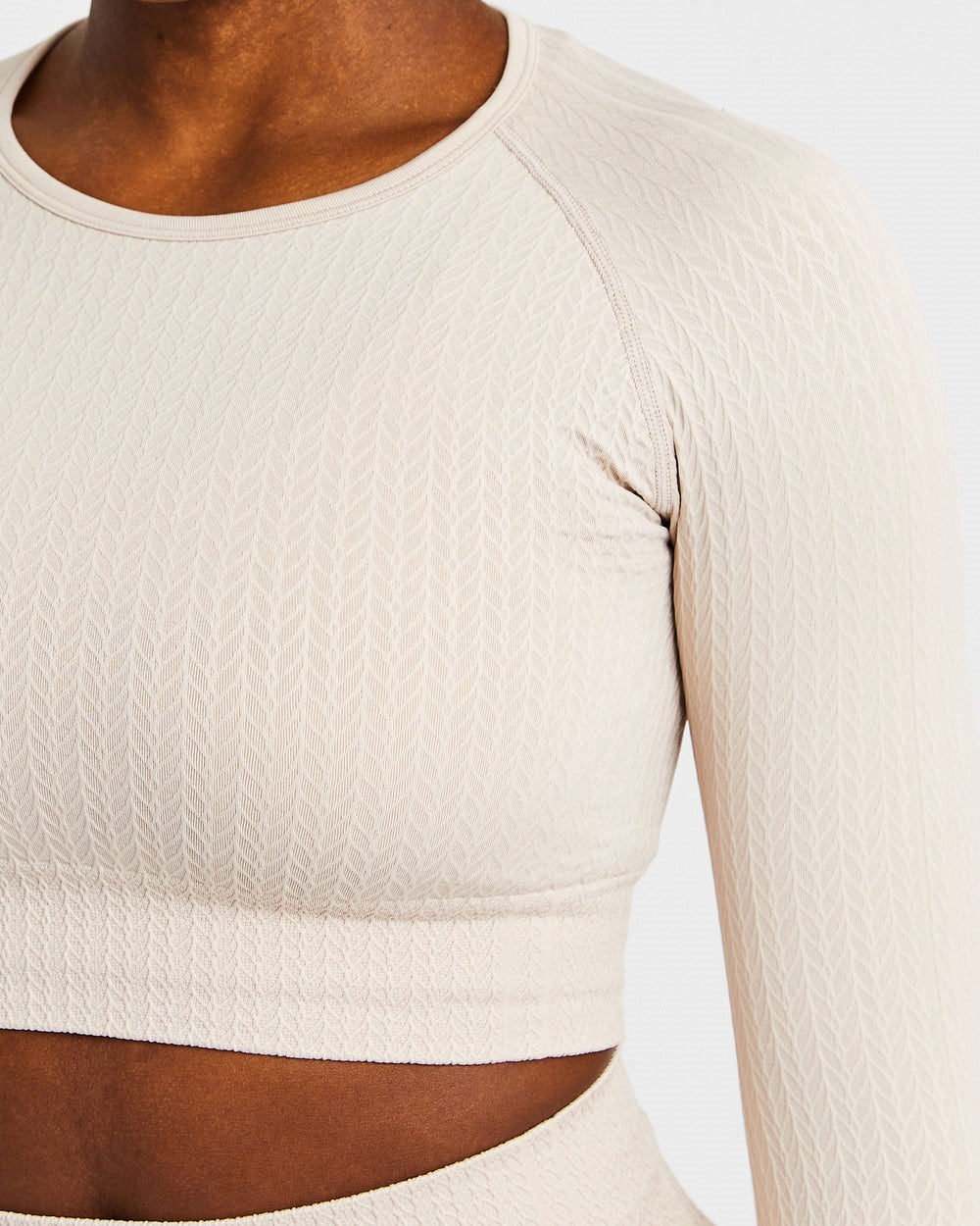 AYBL Luxe Seamless Long Sleeve Crop Top Sand | 5802679-HF