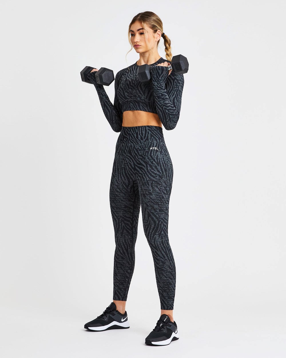 AYBL Evolve Animal Seamless Long Sleeve Crop Top Zwart | 6735140-SB