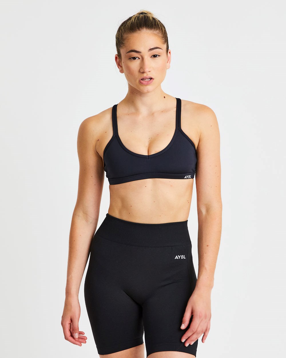 AYBL Essential Bandjes Sports Bra Zwart | 1638927-KD