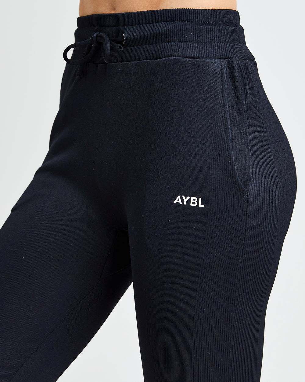 AYBL Recovery Joggers Zwart | 2571436-BD