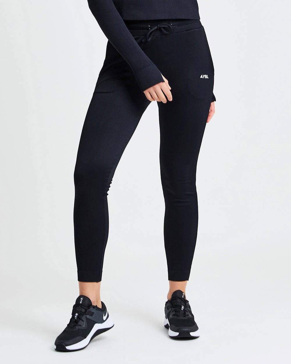 AYBL Recovery Joggers Zwart | 2571436-BD