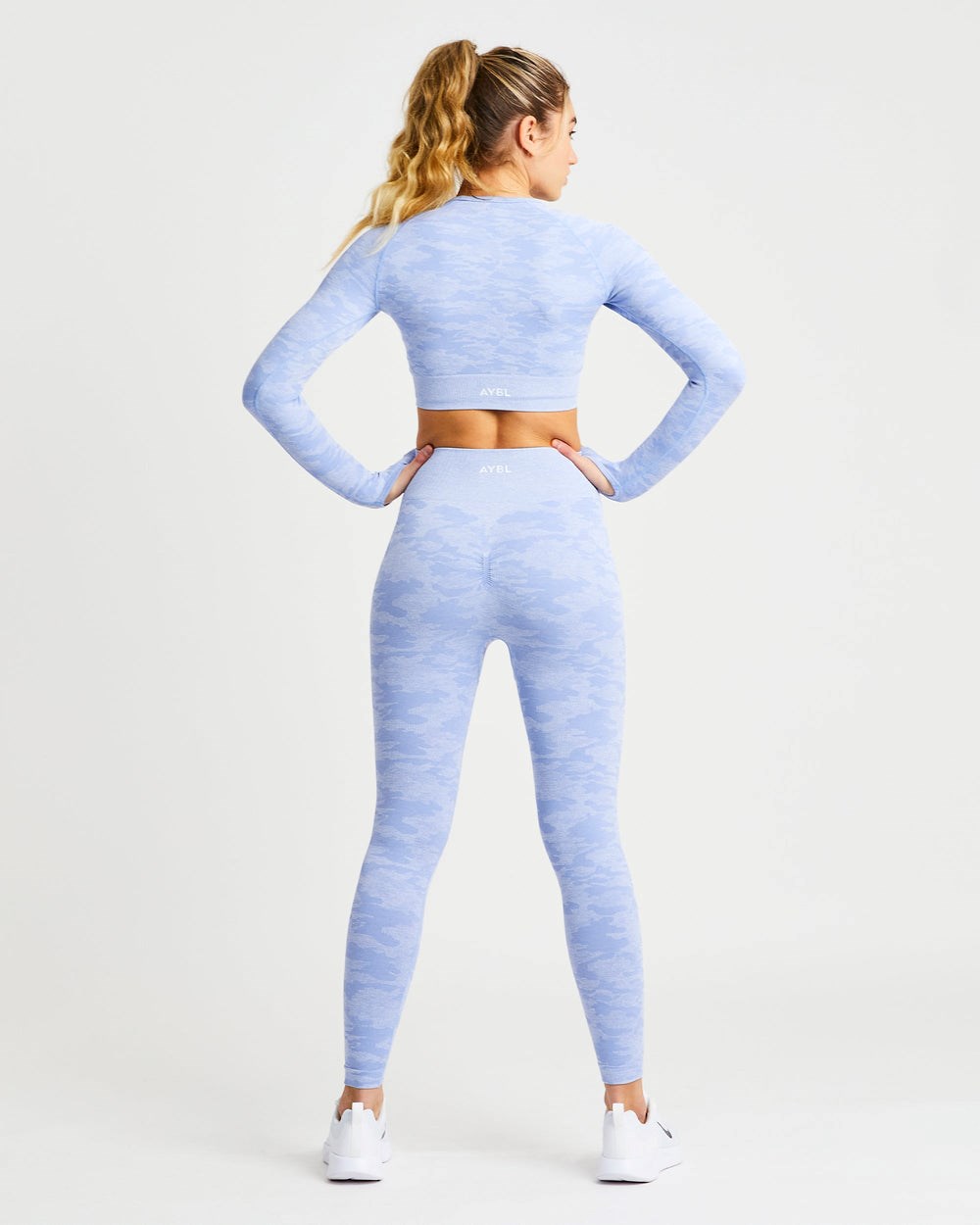 AYBL Evolve Camo Seamless Long Sleeve Crop Top Blauw | 2859740-DR