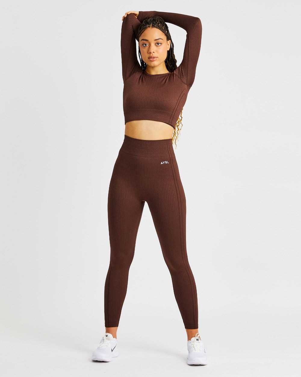 AYBL Luxe Seamless Long Sleeve Crop Top Bruin | 9608314-MG