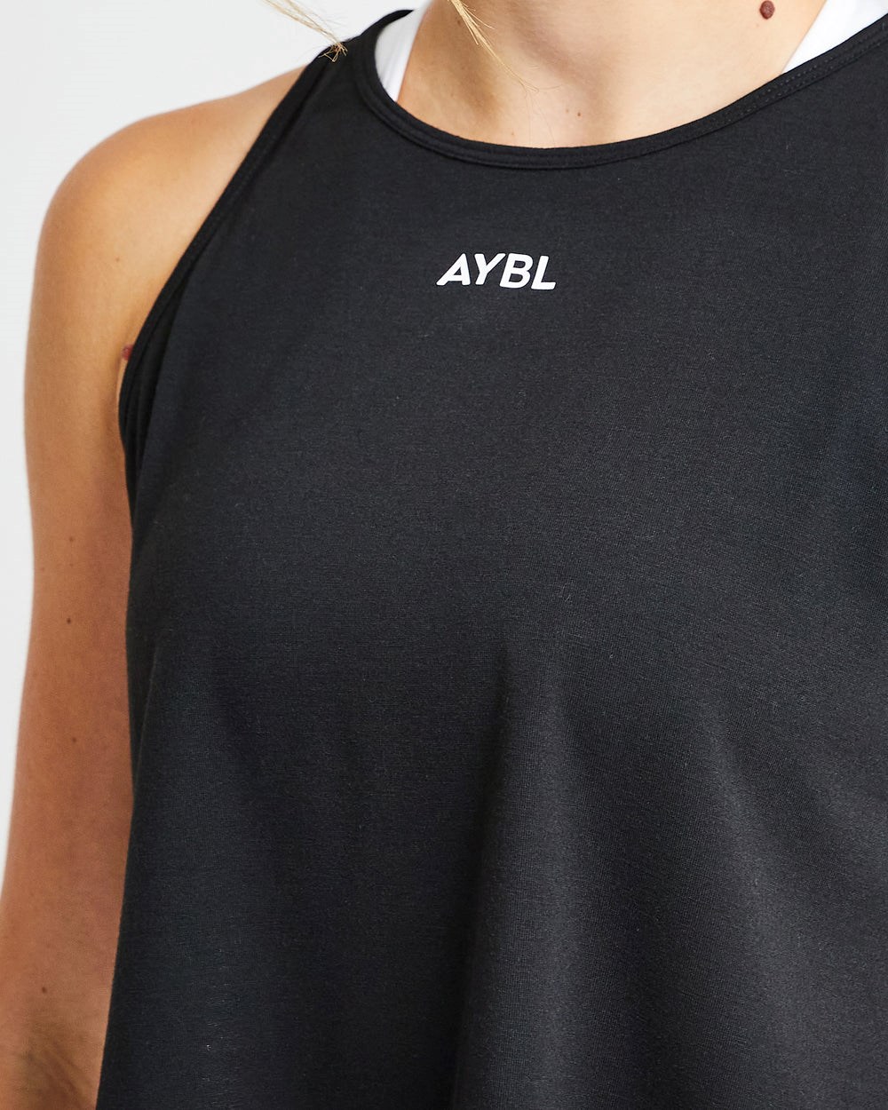 AYBL Strive Crop Vest Zwart | 6723489-YD