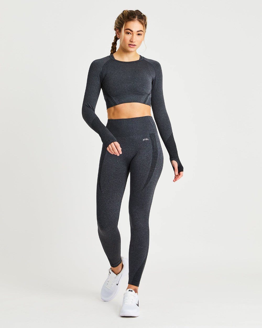 AYBL Balance V2 Seamless Long Sleeve Crop Top Zwart | 9078546-OY