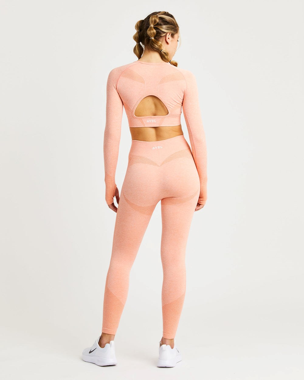 AYBL Motion Seamless Long Sleeve Crop Top Peach Marl | 3618207-TZ