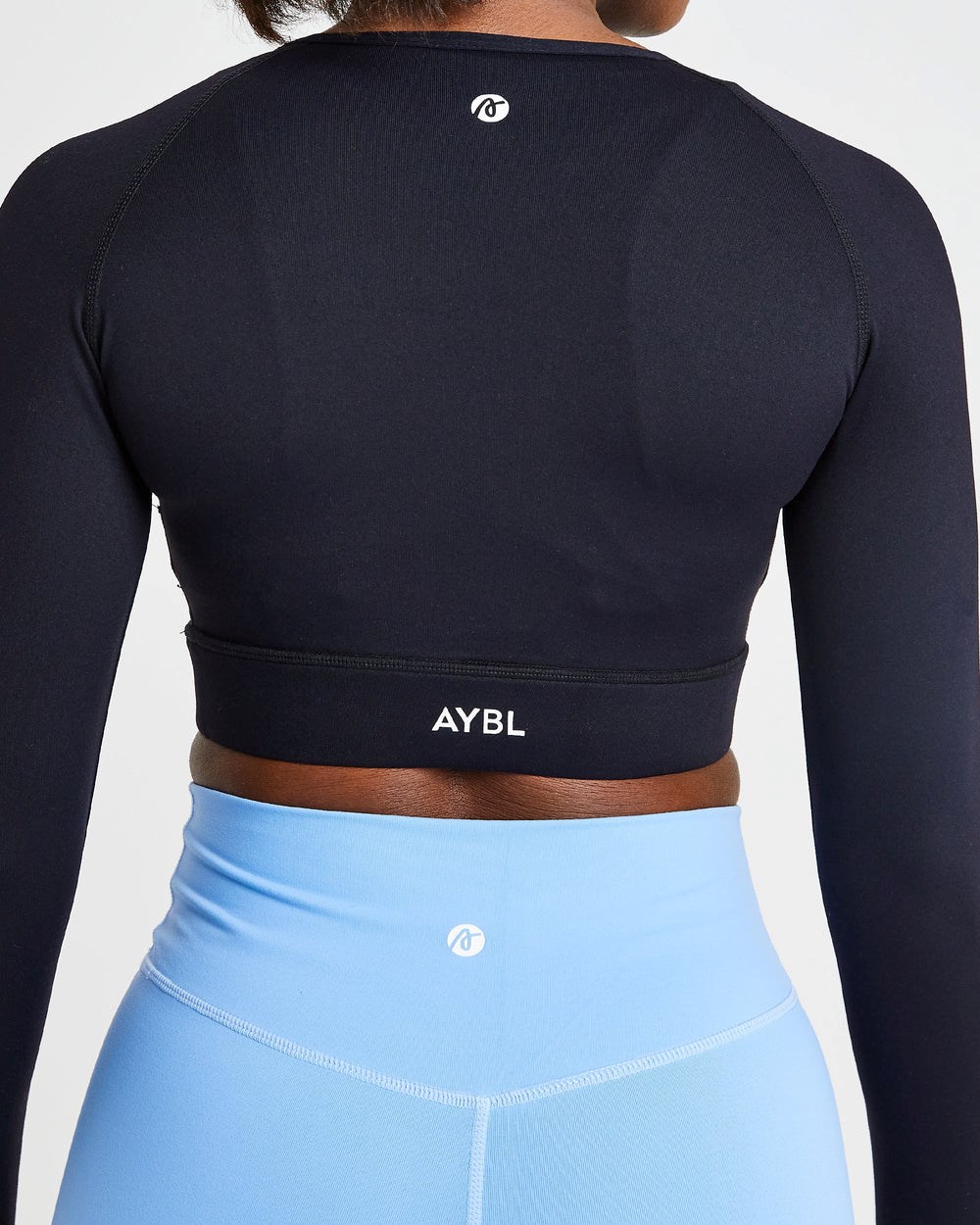 AYBL Core Long Sleeve Crop Top Zwart | 5013496-VD