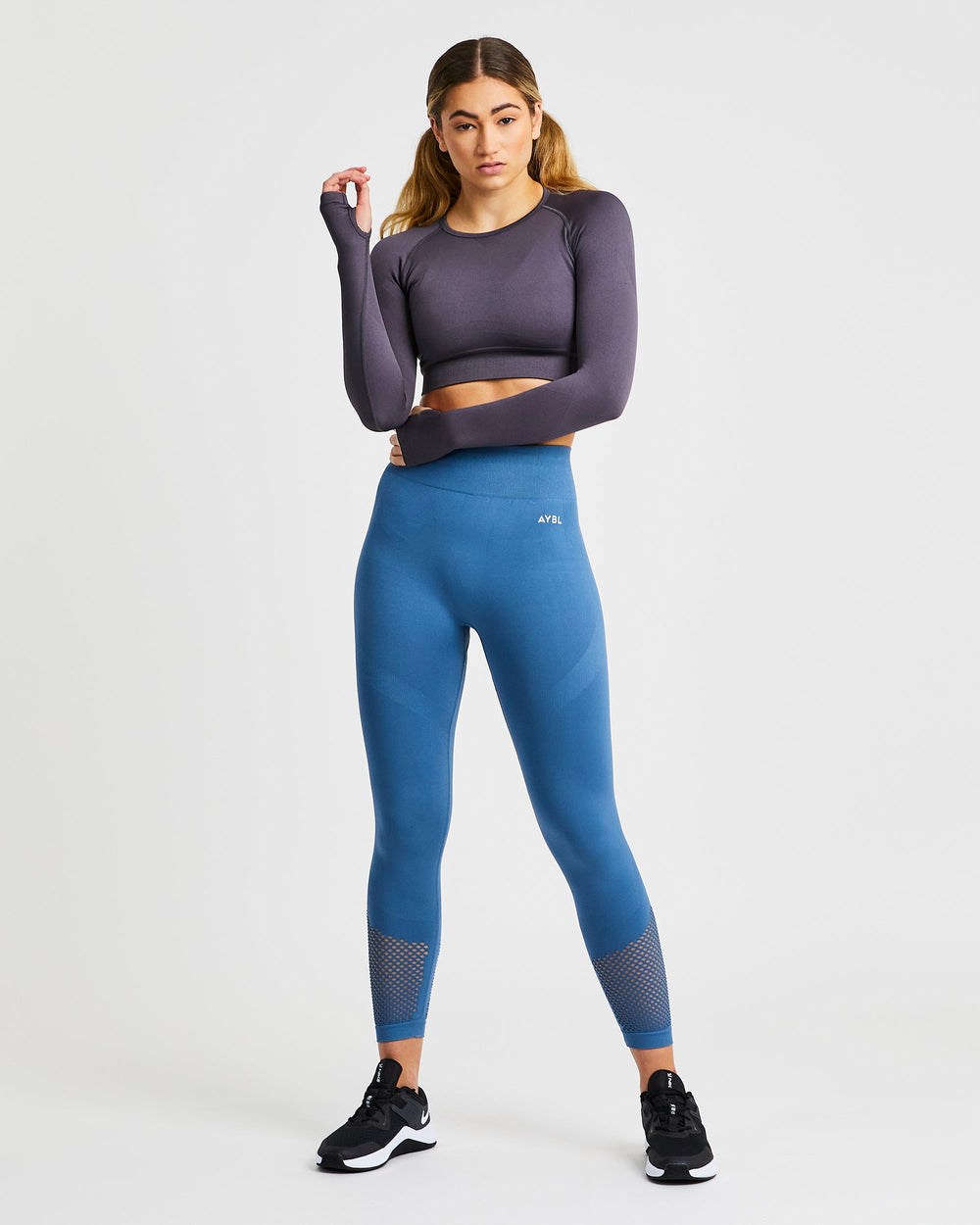 AYBL Reform Seamless Long Sleeve Crop Top Charcoal | 7521604-DL