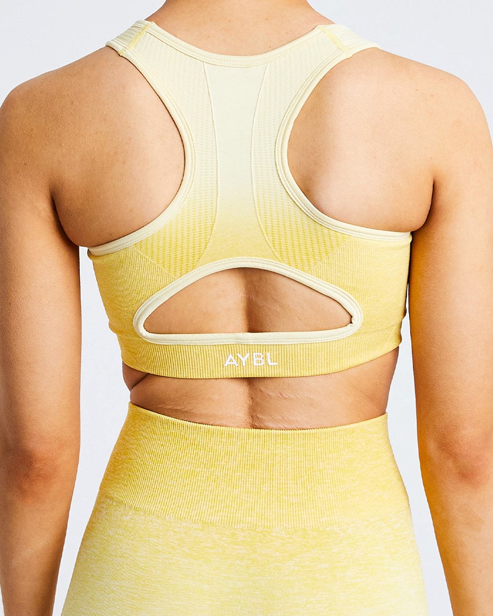 AYBL Pulse Ombré Seamless Sports Bra Geel | 4507693-WG