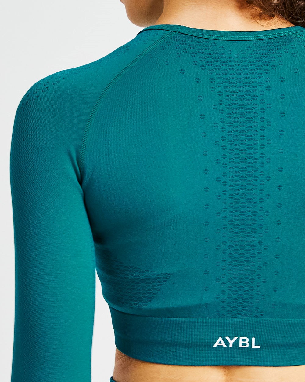 AYBL Ignite Seamless Long Sleeve Crop Top Hyper Teal | 9853021-UO