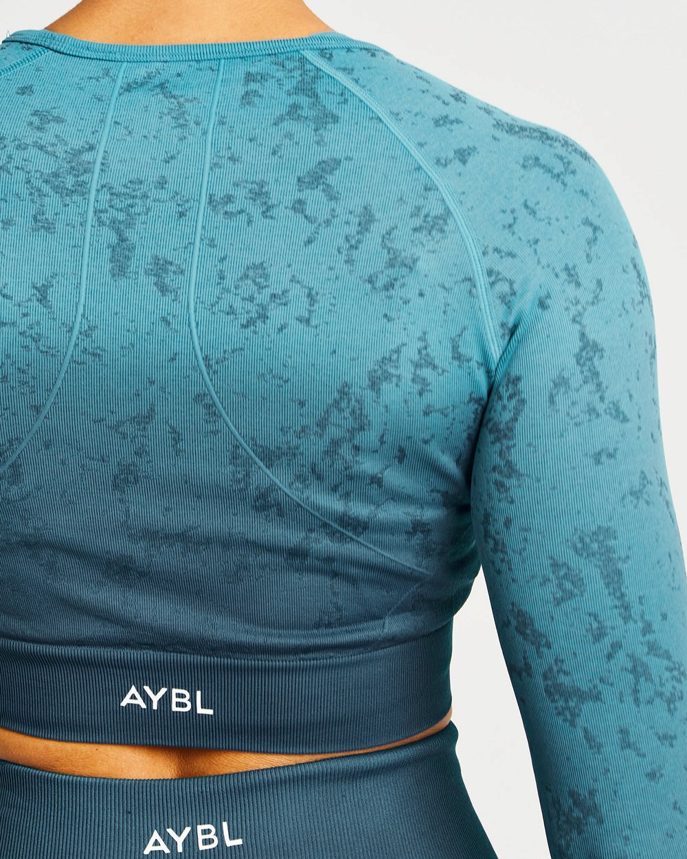 AYBL Flare Seamless Long Sleeve Crop Top Teal | 5126409-AD