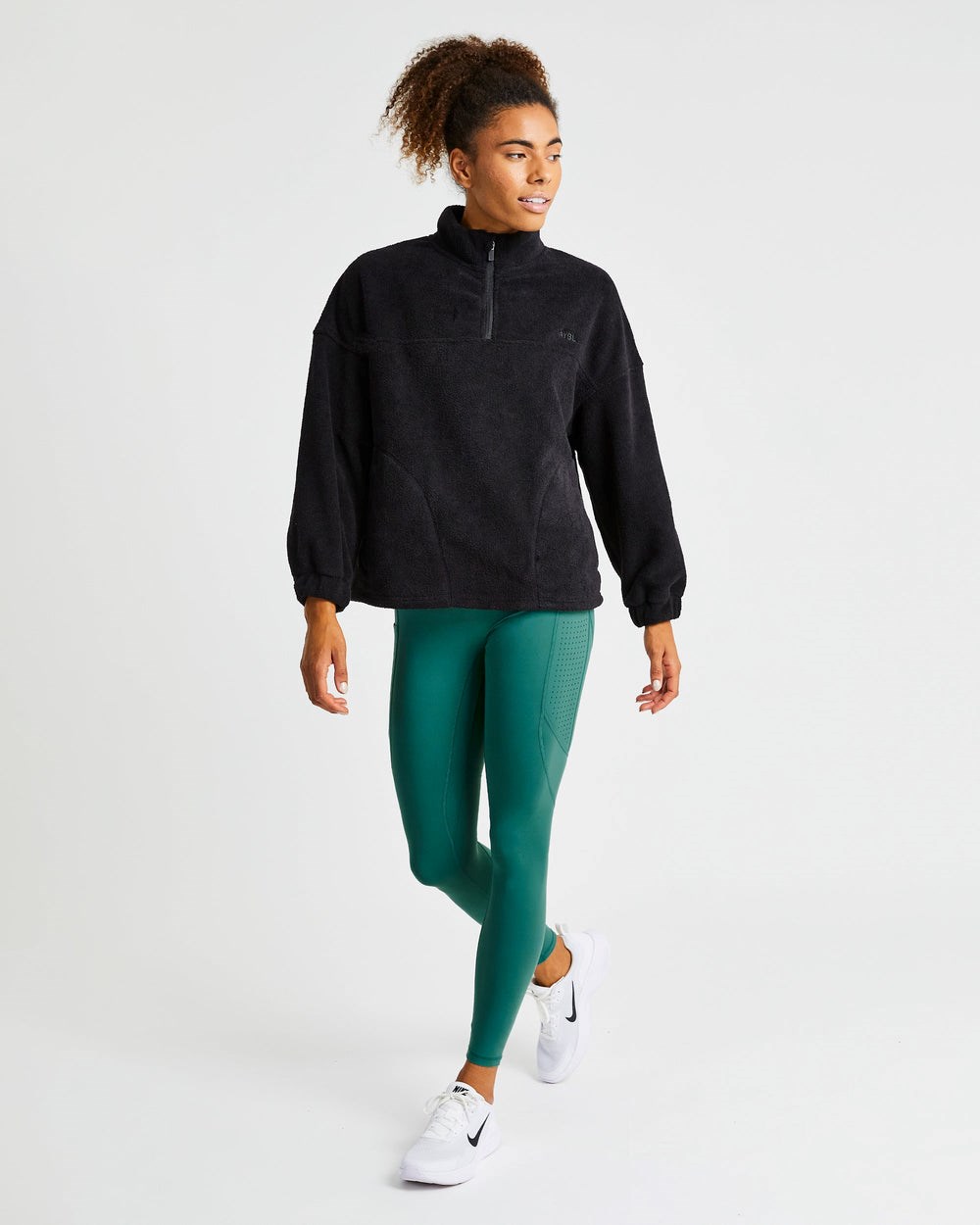 AYBL Effortless Oversized Fleece Zwart | 6305972-TI