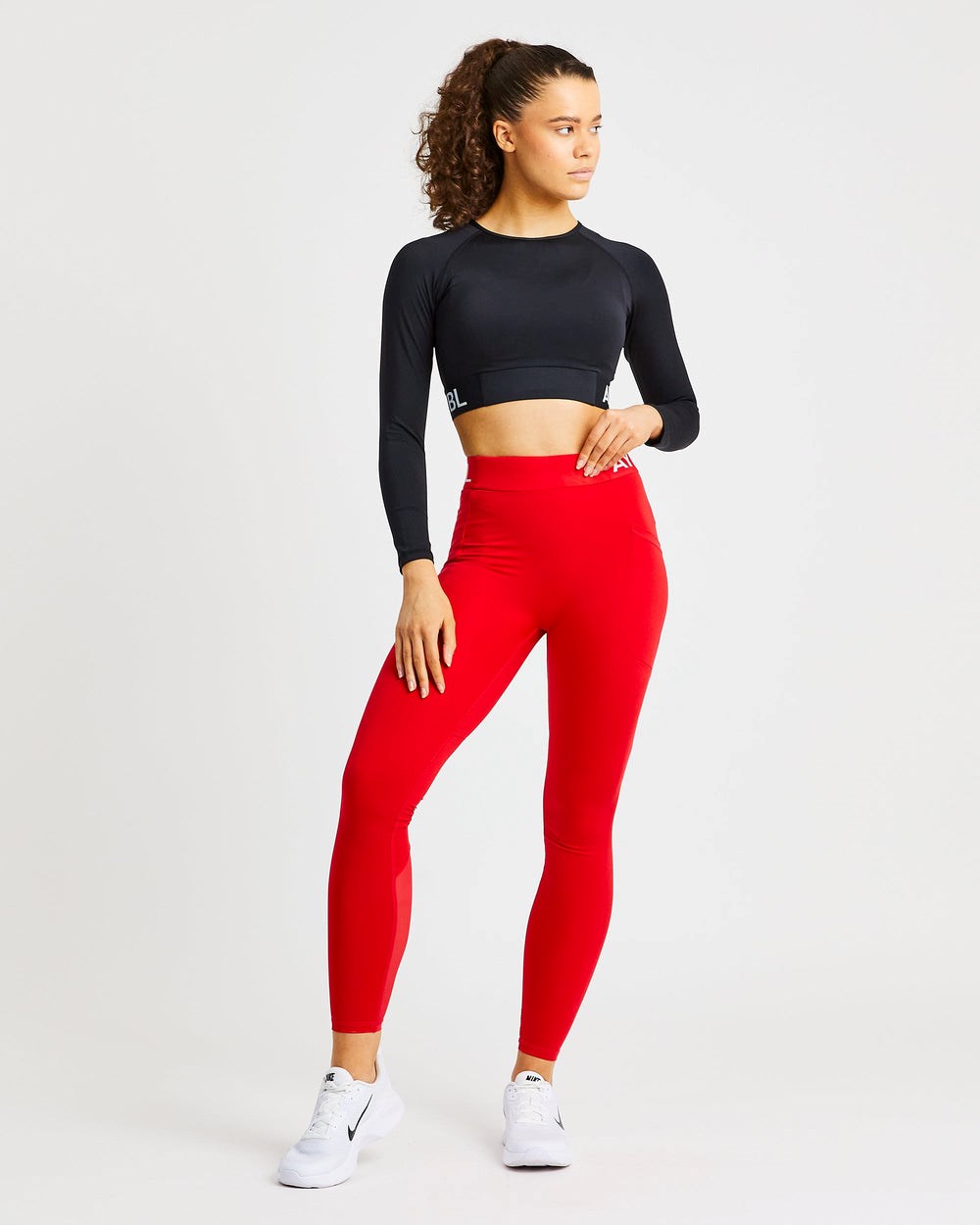 AYBL Training Long Sleeve Crop Top Zwart | 2649137-ES