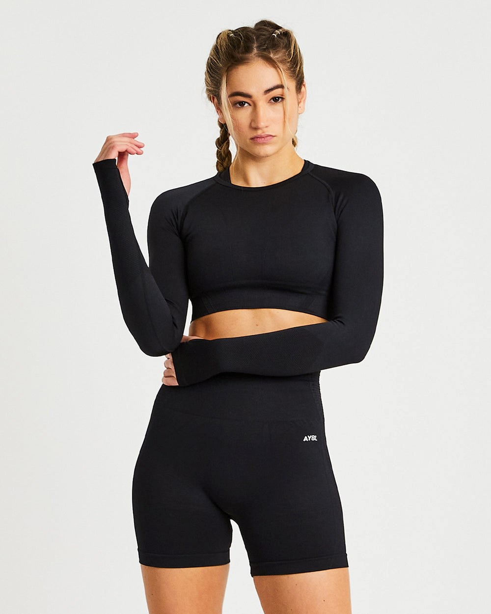 AYBL Balance V2 Seamless Long Sleeve Crop Top Zwart | 3986407-AW