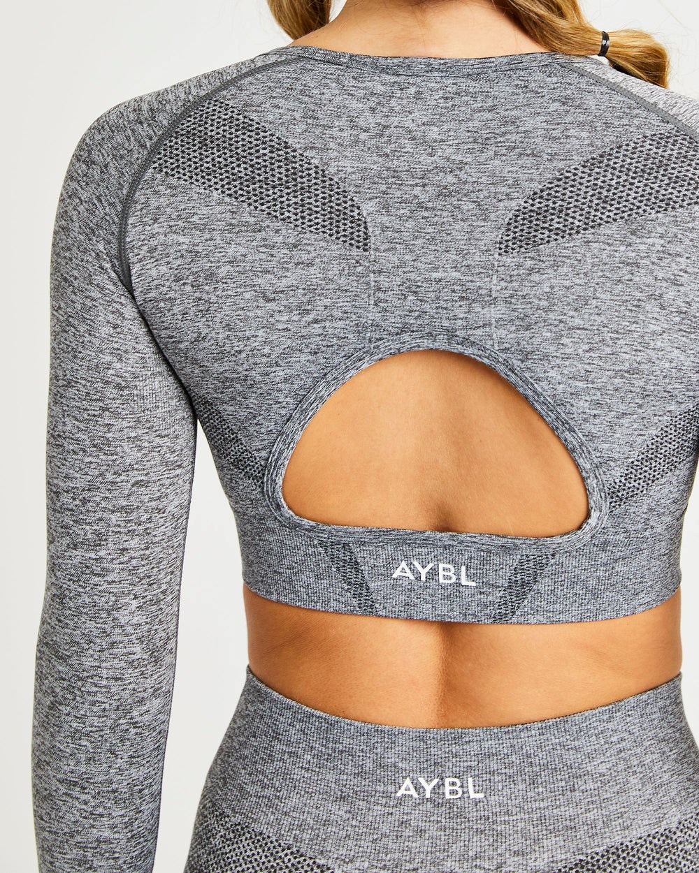 AYBL Motion Seamless Long Sleeve Crop Top Grijs | 9735246-NK