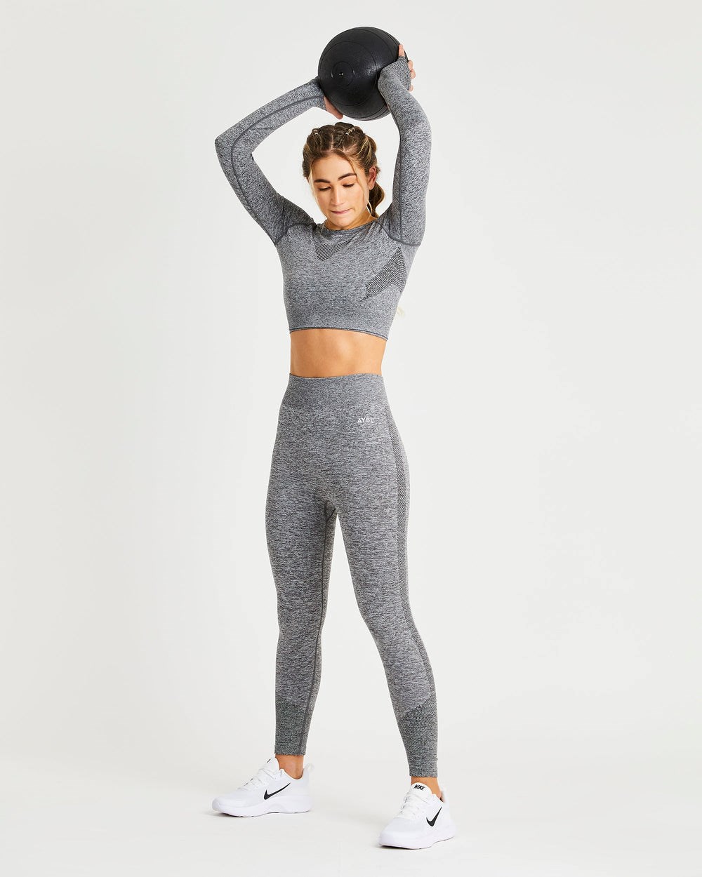 AYBL Motion Seamless Long Sleeve Crop Top Grijs | 9735246-NK