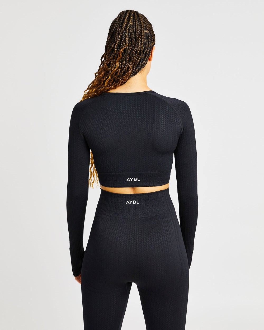 AYBL Luxe Seamless Long Sleeve Crop Top Zwart | 6509487-MD