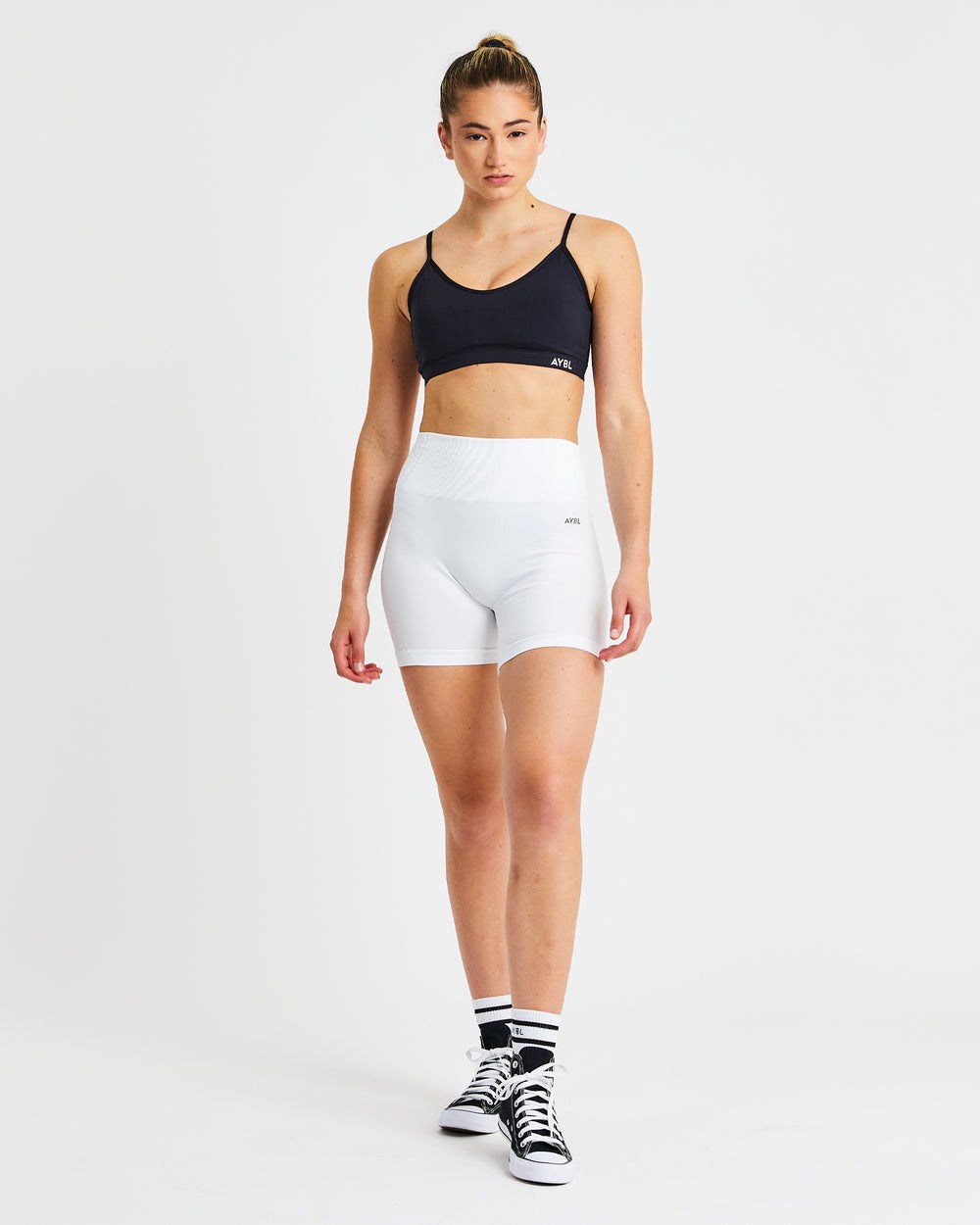 AYBL Essential V Neck Sports Bra Zwart | 2041876-XM