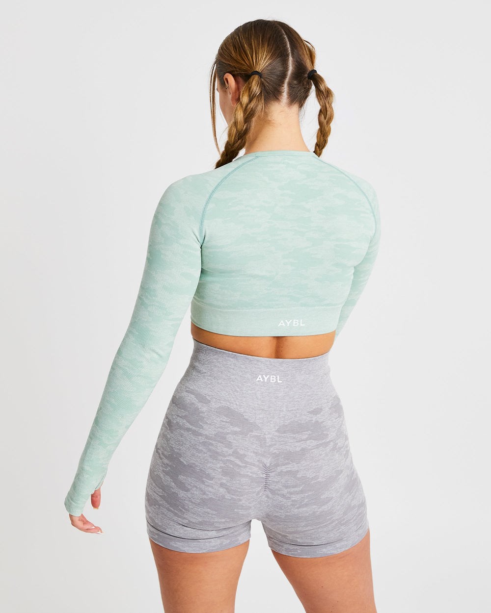 AYBL Evolve Camo Seamless Long Sleeve Crop Top Groen | 6418293-TB