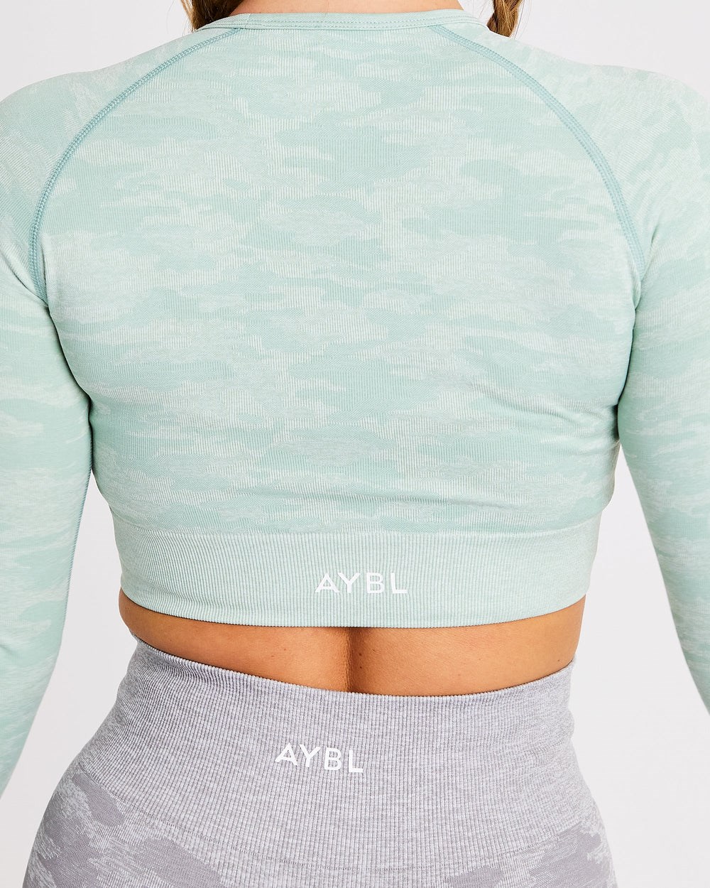 AYBL Evolve Camo Seamless Long Sleeve Crop Top Groen | 6418293-TB