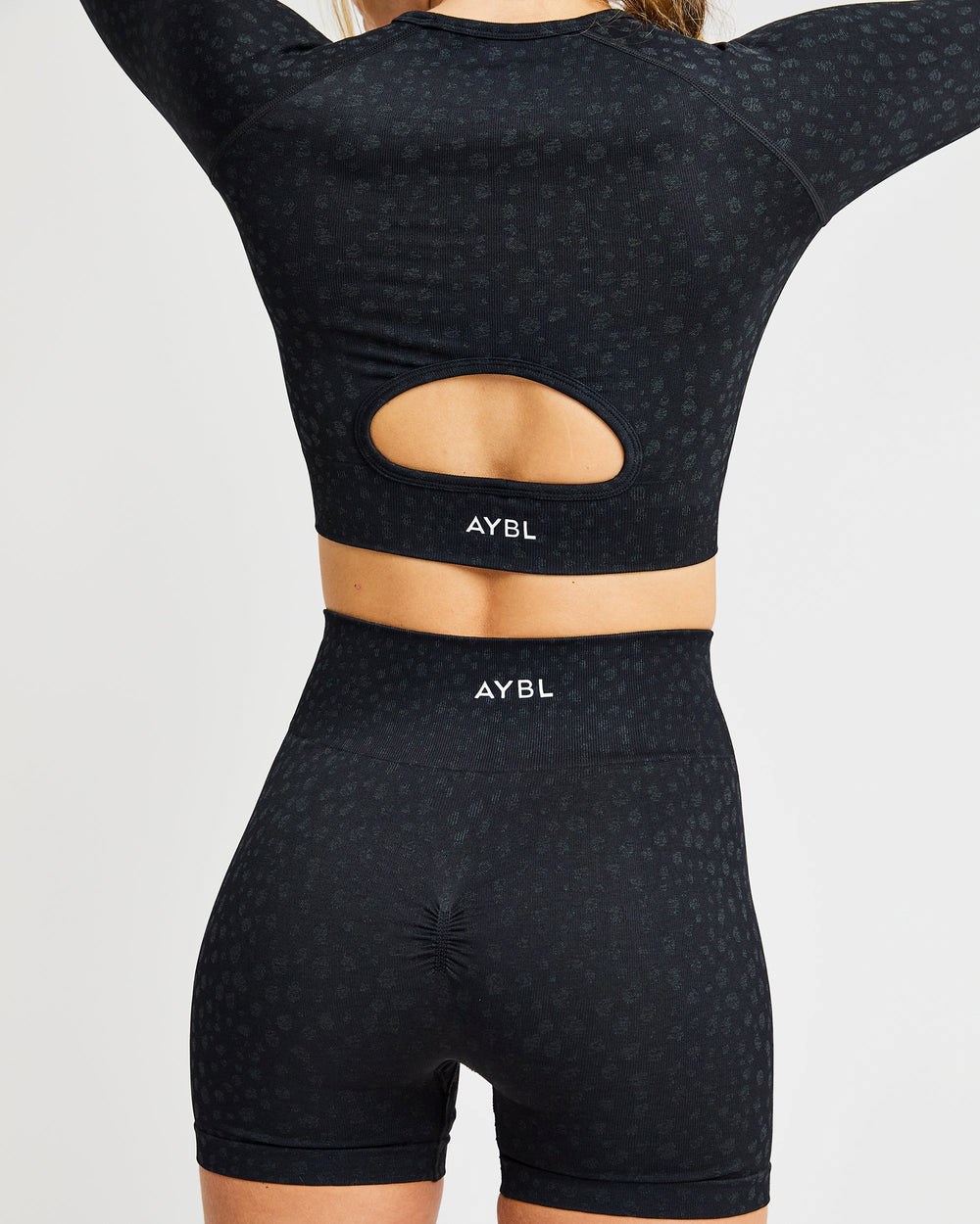 AYBL Evolve Speckle Seamless Long Sleeve Crop Top Zwart | 7295348-TH