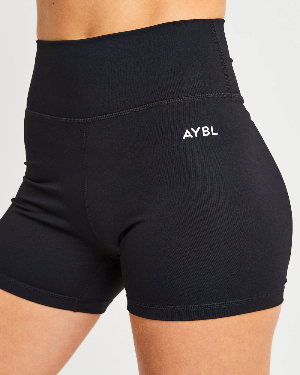 AYBL Core Shorts Zwart | 8496123-AN