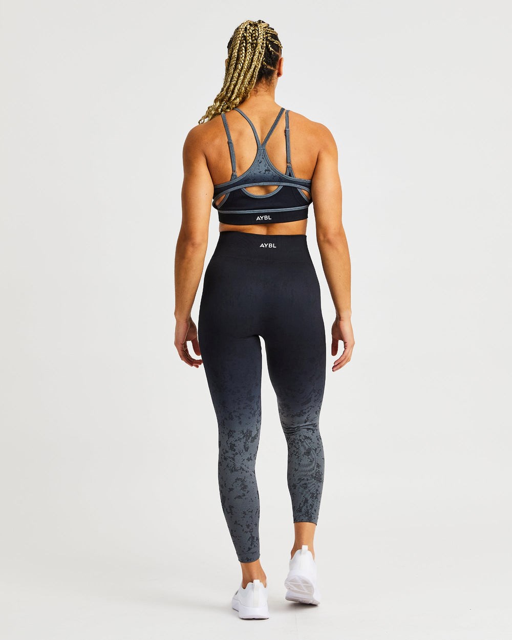 AYBL Flare Seamless Sports Bra Zwart | 2087163-WZ