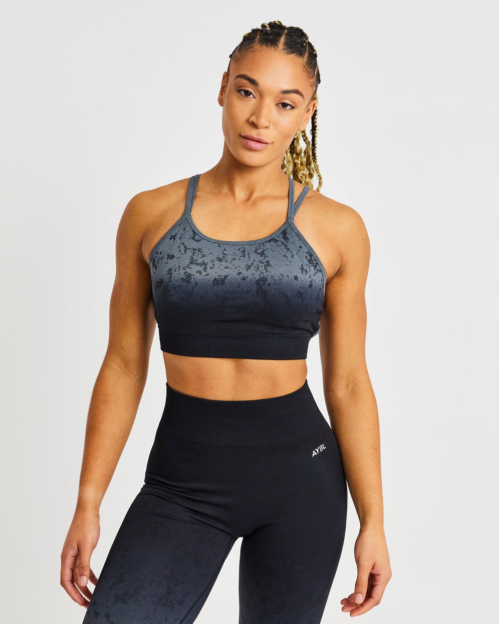 AYBL Flare Seamless Sports Bra Zwart | 2087163-WZ