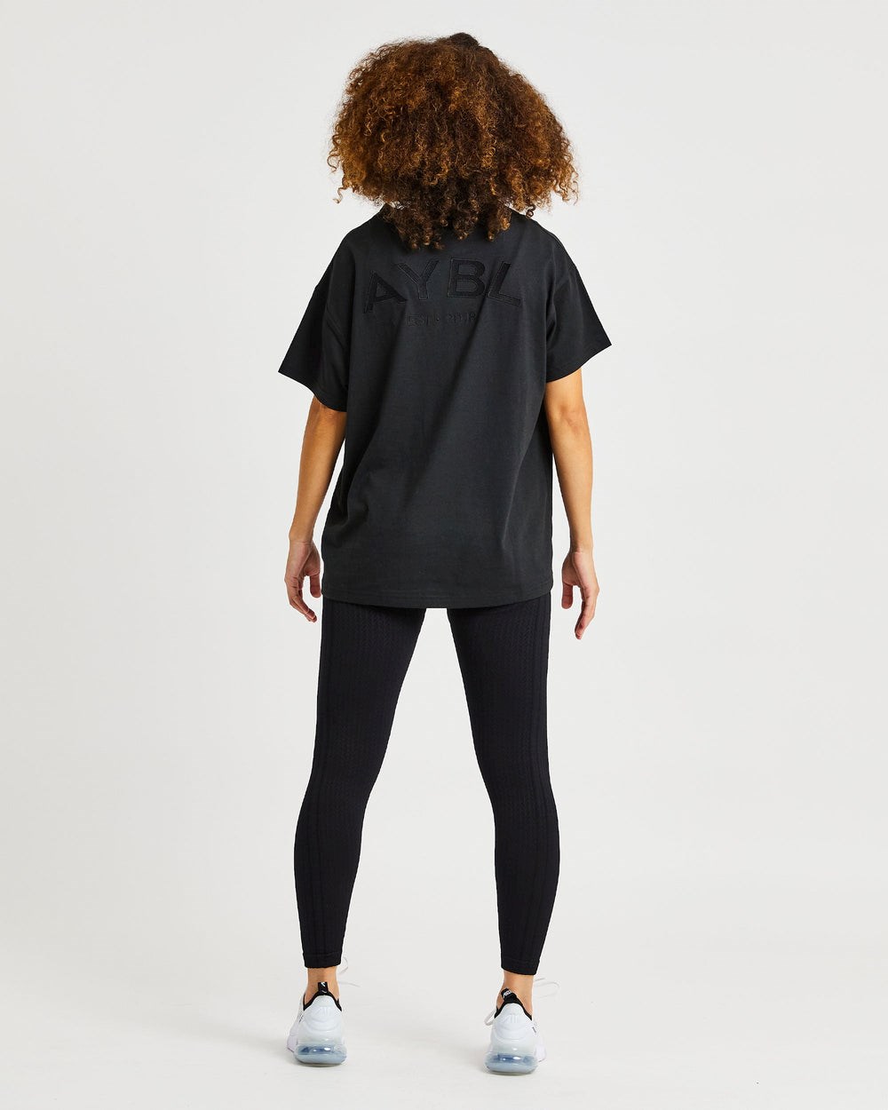 AYBL Luxe T Shirt Zwart | 5876290-MK