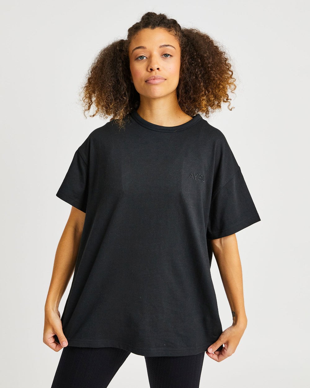 AYBL Luxe T Shirt Zwart | 5876290-MK