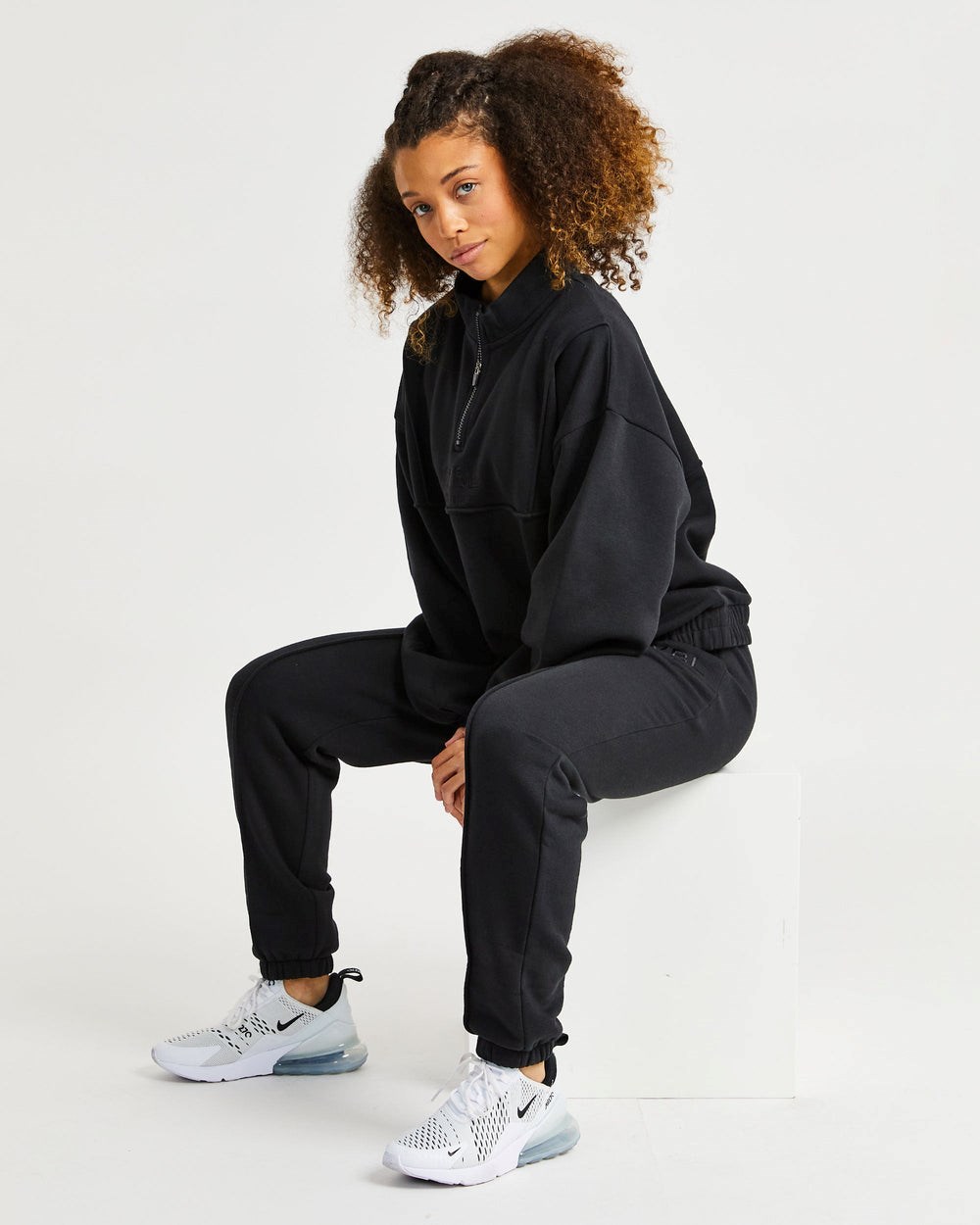 AYBL Luxe Joggers Zwart | 4271569-SY