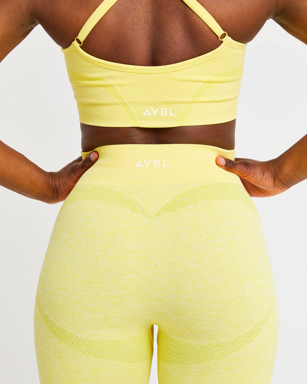 AYBL Motion Seamless Sports Bra Geel | 7419260-DQ