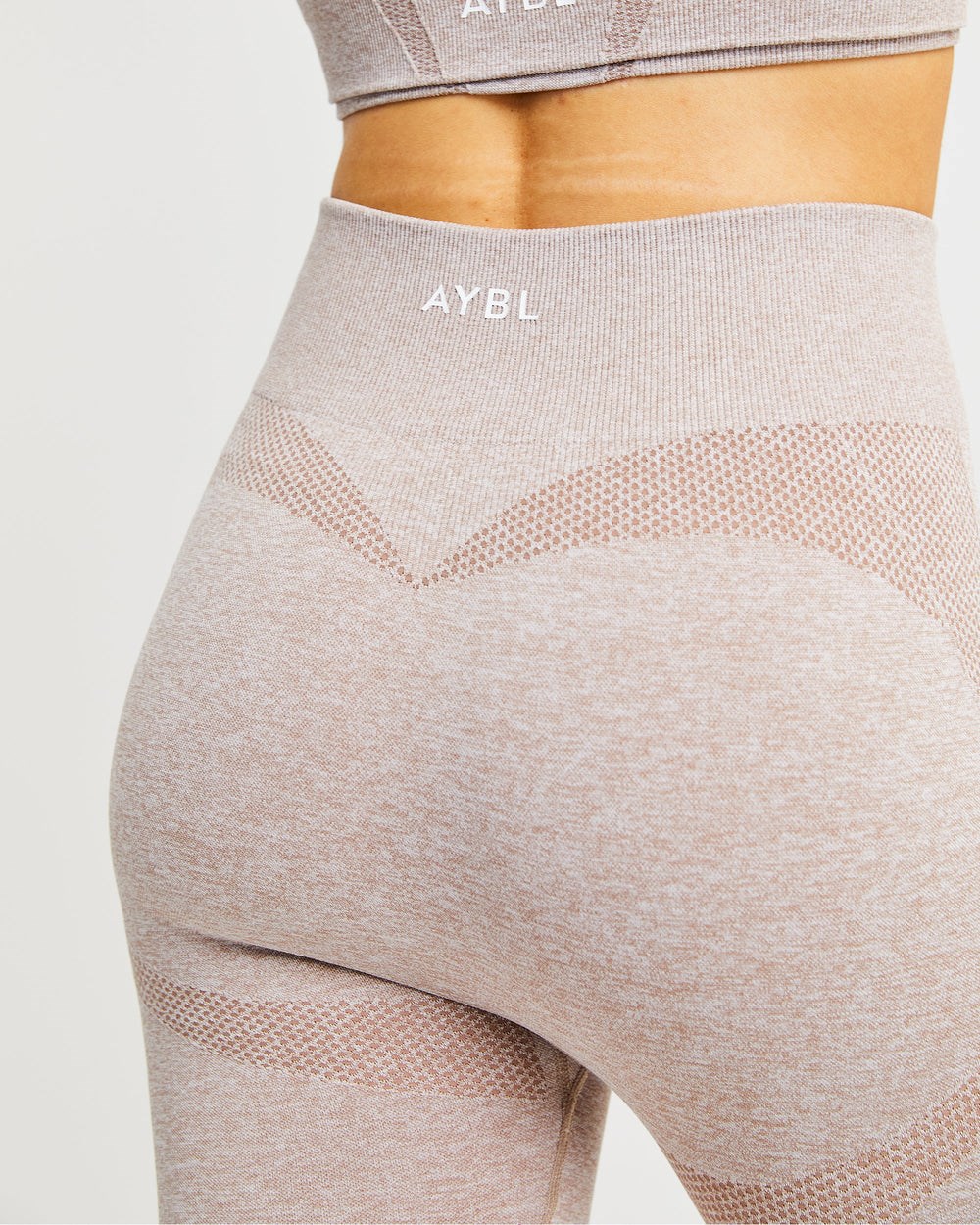 AYBL Motion Seamless Cycling Shorts Beige | 0346197-EG